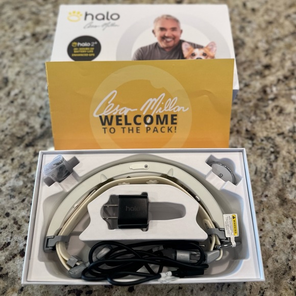 Halo 2+ Wireless Dog Fence and GPS Dog Collar - Picture 1 of 3